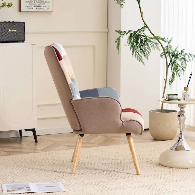 Fauteuil d'appoint dossier haut gris / patchwork – Micro tissu d'ameublement façon lin, pieds en bois d'hévéa, siège individuel
