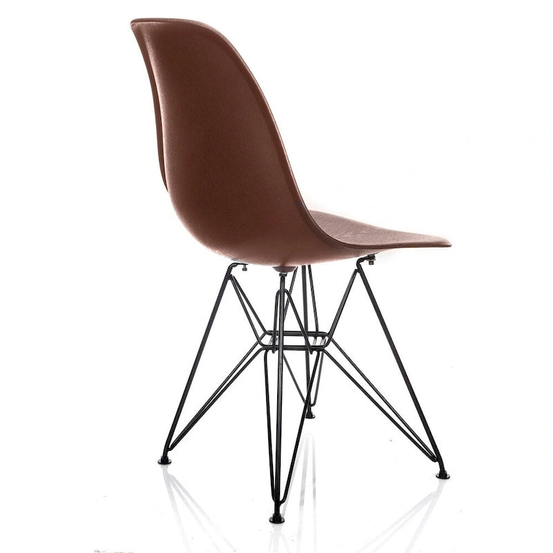Chaise de salle à manger moderne du milieu du siècle en bois marron avec pieds Eiffel en acier noir, 1 place